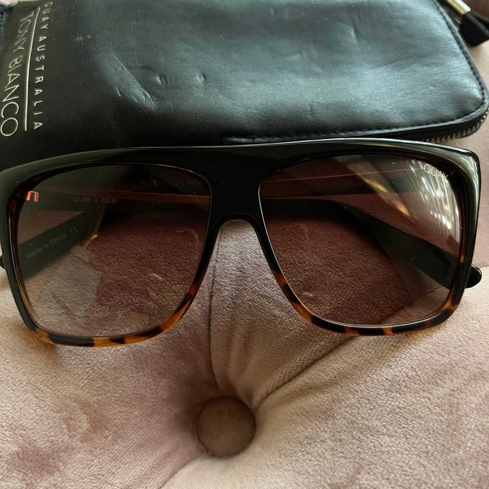 Quay Australia Sunglasses- OTL II Black Tortoise … - image 5