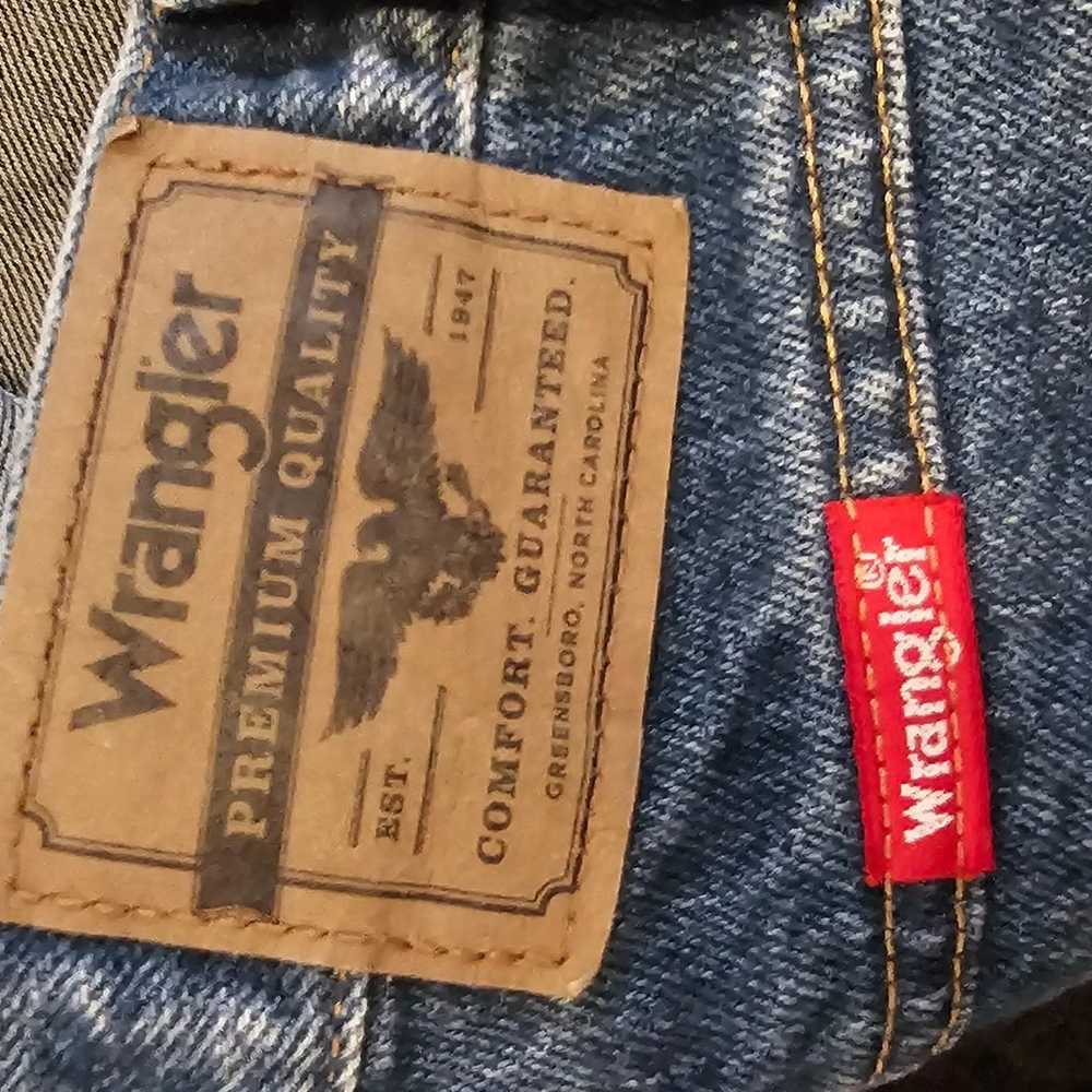 Vintage 31×30 Wrangler mom jeans - image 2