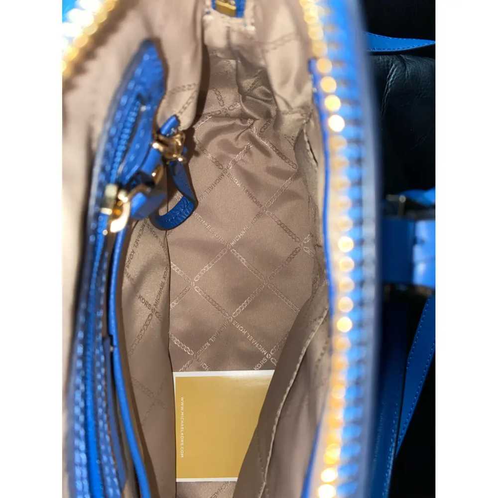 Michael Kors Cindy leather crossbody bag - image 9