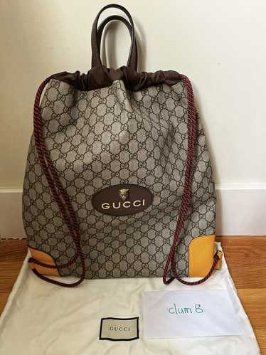 Gucci Gucci logo drawstring backpack