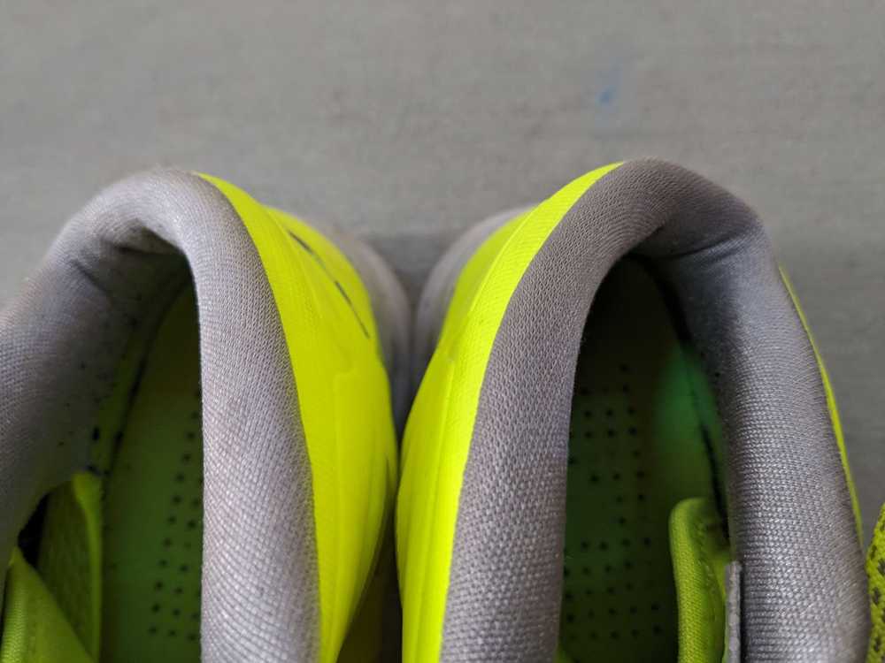 Nike × Streetwear Nike LeBron 10 Volt 11 541100-7… - image 3