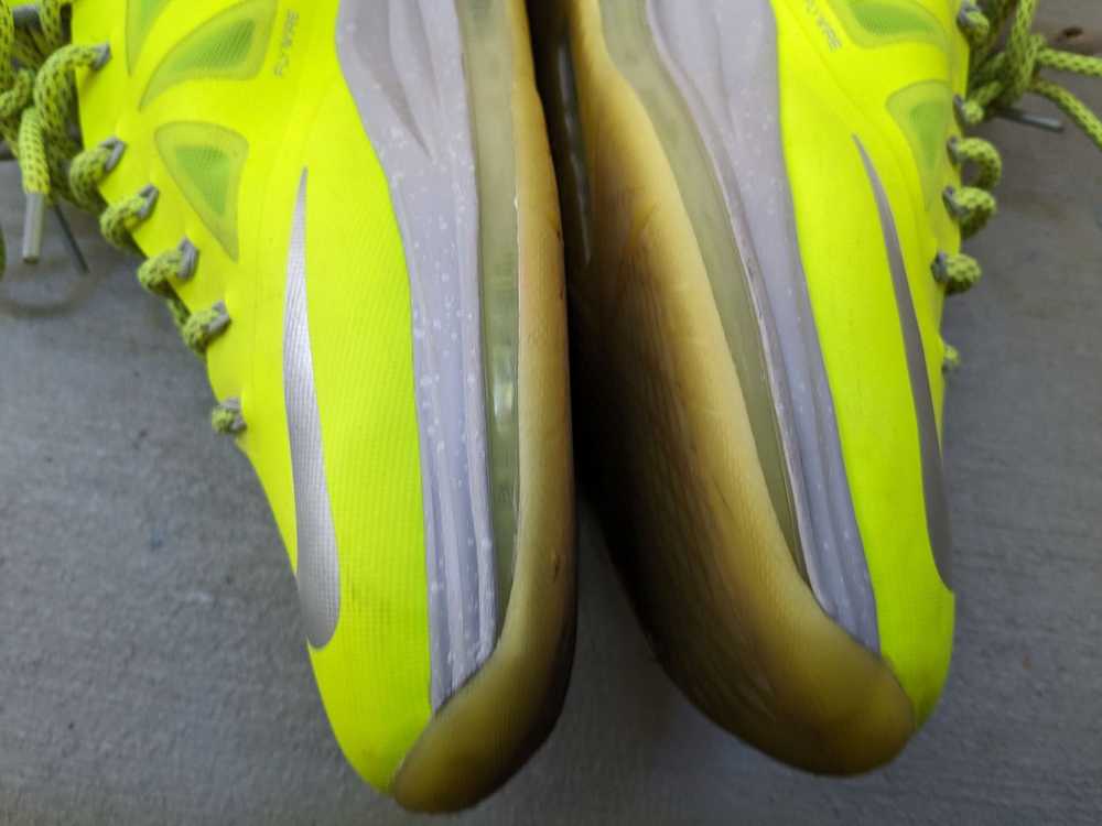 Nike × Streetwear Nike LeBron 10 Volt 11 541100-7… - image 6