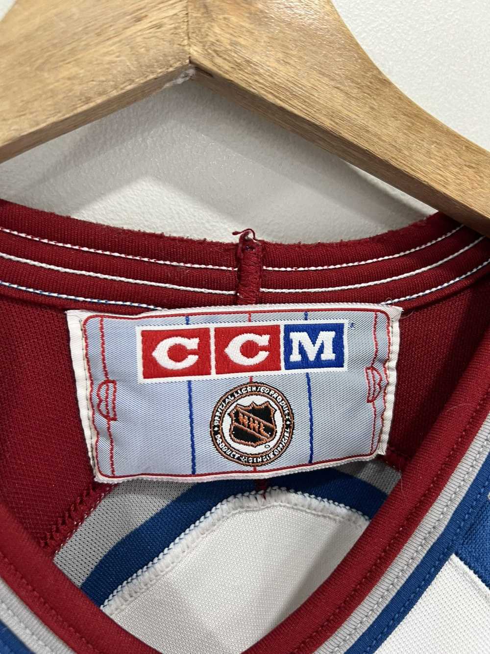 Ccm × Vintage Vintage Avalanche Hockey Jersey CCM… - image 4