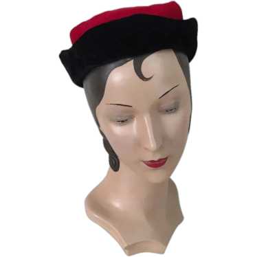 Vintage 1940s 1950s Red and Black Velveteen Winte… - image 1