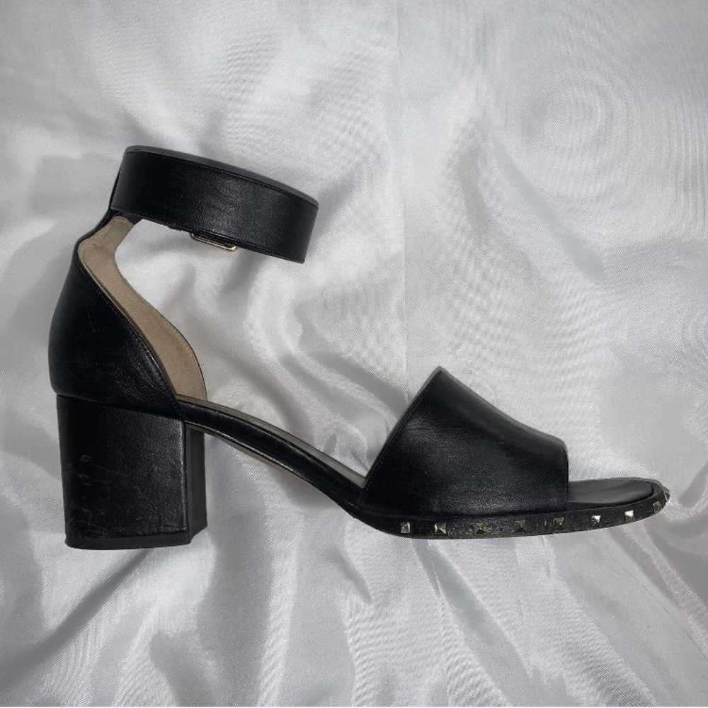 Valentino Garavani Rockstud leather heels - image 3