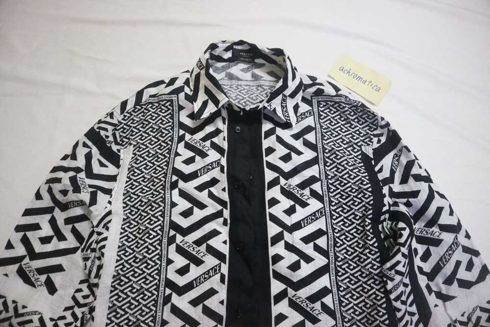 Versace Geometric Linen Button Down Shirt - image 3