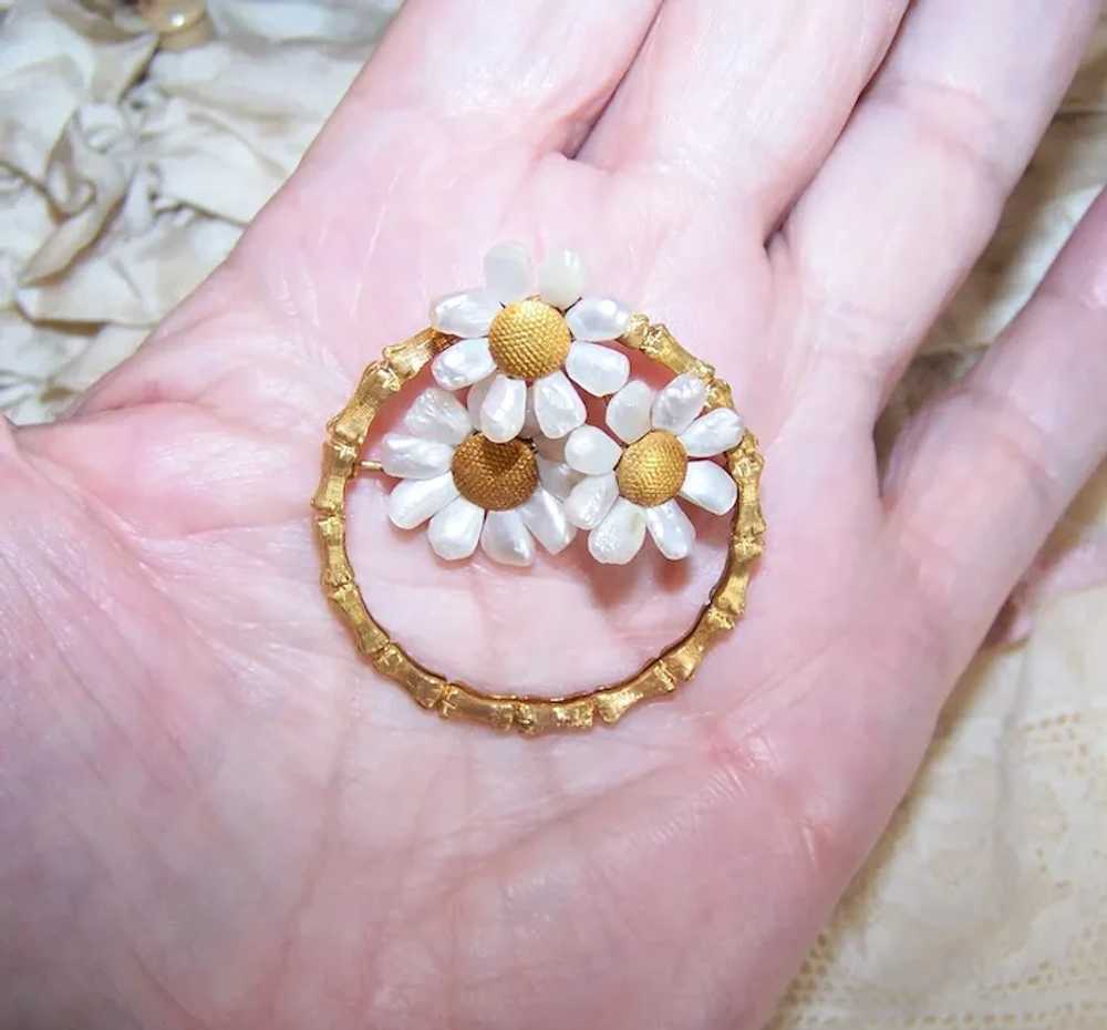 14K Gold Freshwater River Pearl Pin Brooch - A Tr… - image 4