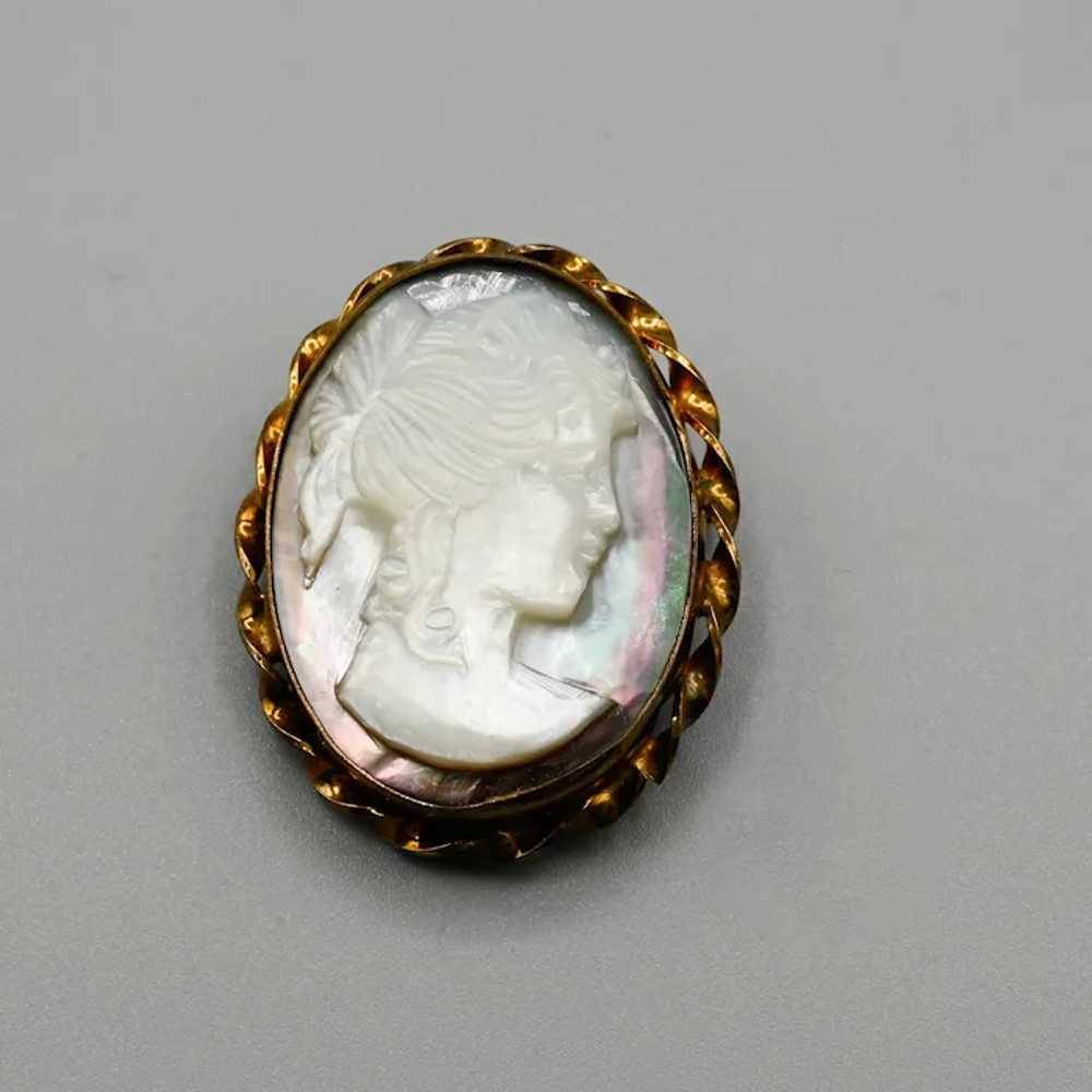 Bal-Ron Carved Mother of Pearl Cameo Brooch in 12… - image 3