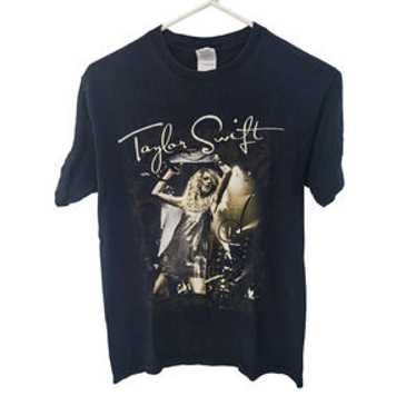 【激レア】Taylor Swift ヴィンテージTシャツ Fearless期 激レア】Taylor Swift ヴィンテージTシャツ Fearless期