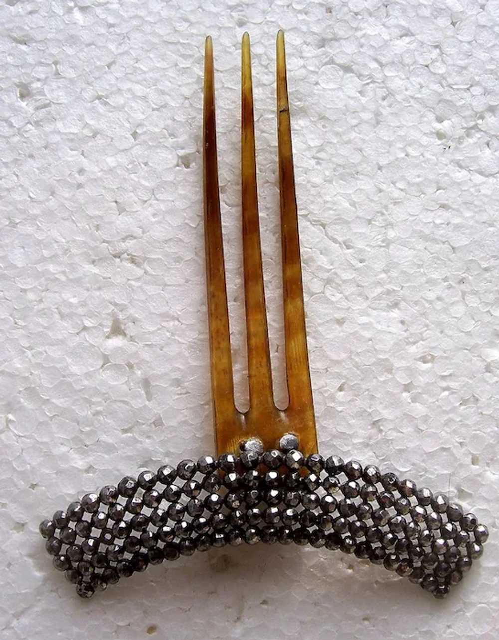 Mid Victorian hinged tiara style hair comb in cut… - image 10
