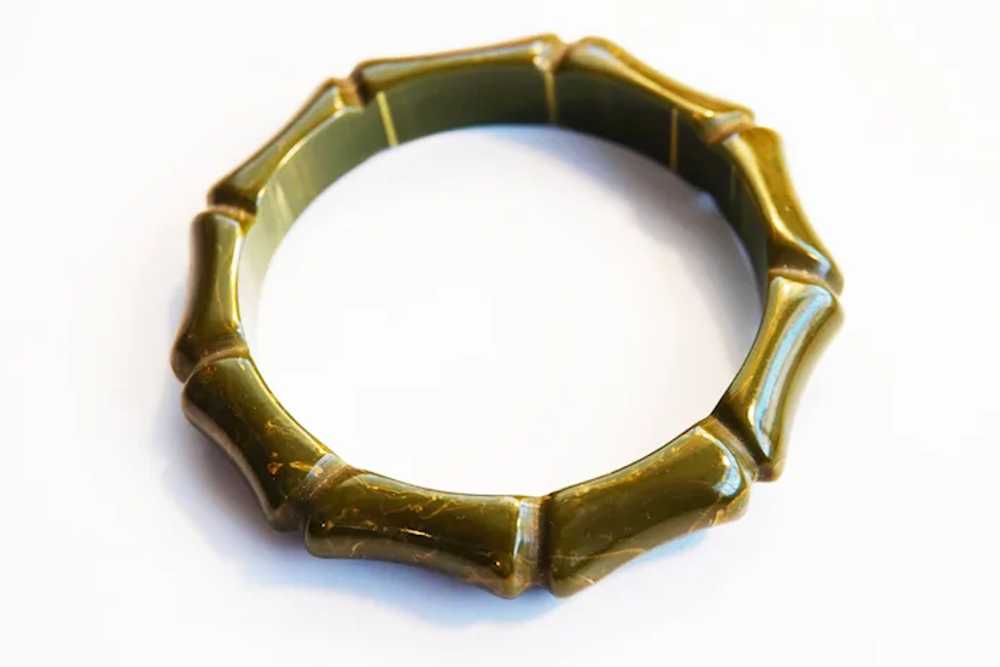 Gorgeous Soft Olive Colored Bakelite Bracelet/Ban… - image 2
