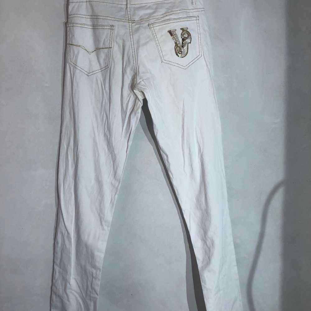 Designer: white vintage Versace jeans is:27 It:40 - image 3