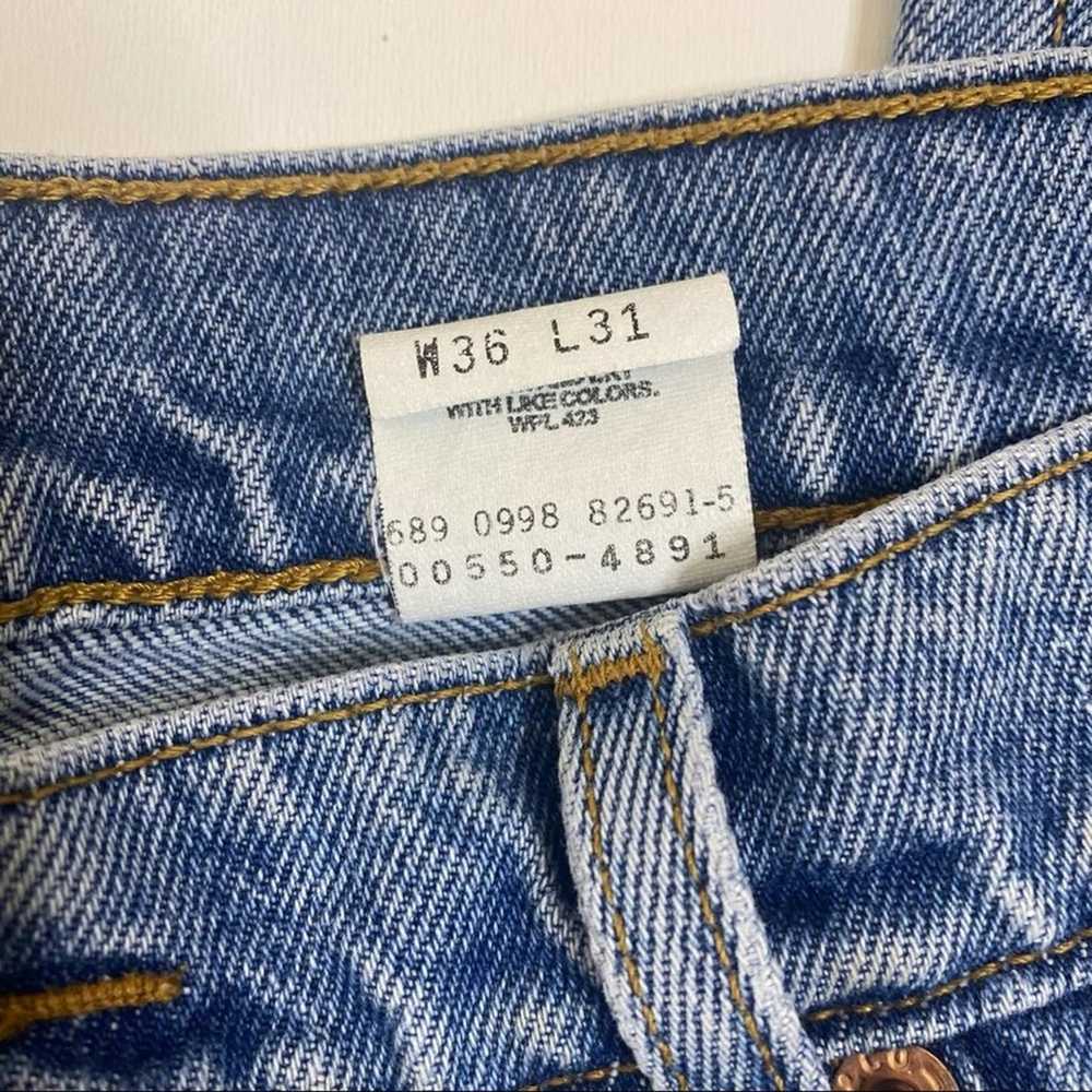 Vintage Levi’s 550 High Rise Raw Edge Ankle Jeans… - image 6