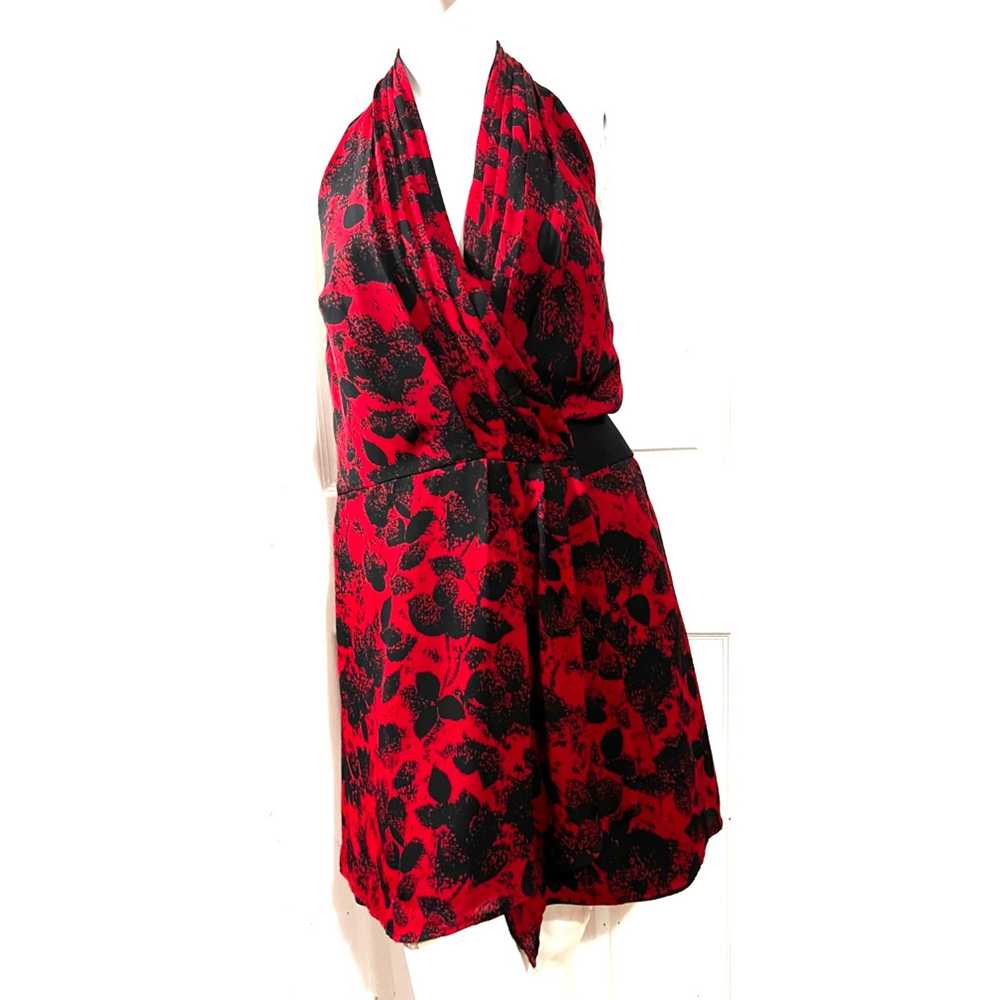 Bcbg Maxazria BCBGeneration Red Floral Mini Wrap … - image 3