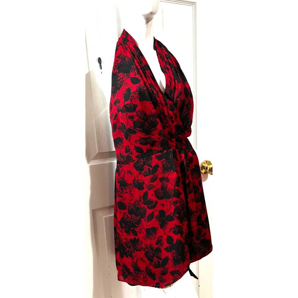 Bcbg Maxazria BCBGeneration Red Floral Mini Wrap … - image 4