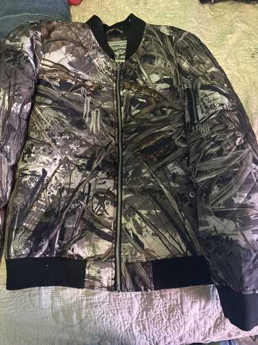 Levi's Levis quilted camo bomber - image 1