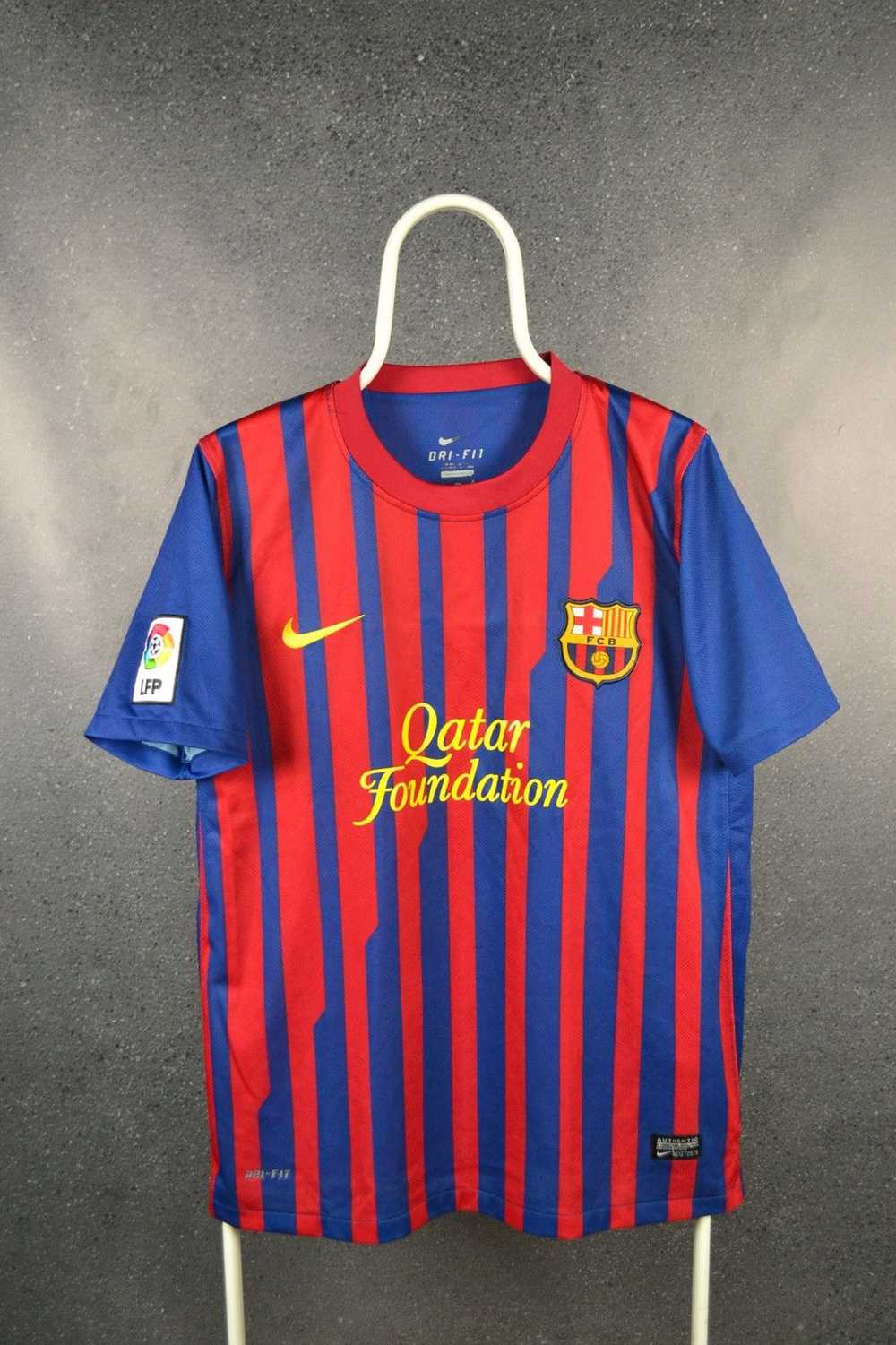 F.C. Barcelona × Nike × Soccer Jersey FC Barcelon… - image 2