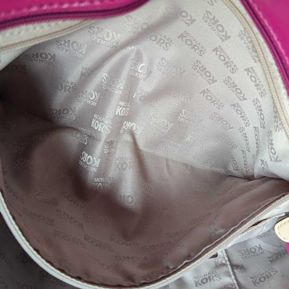 EUC Michael Kors Genuine Patent Leather Tote Shop… - image 3