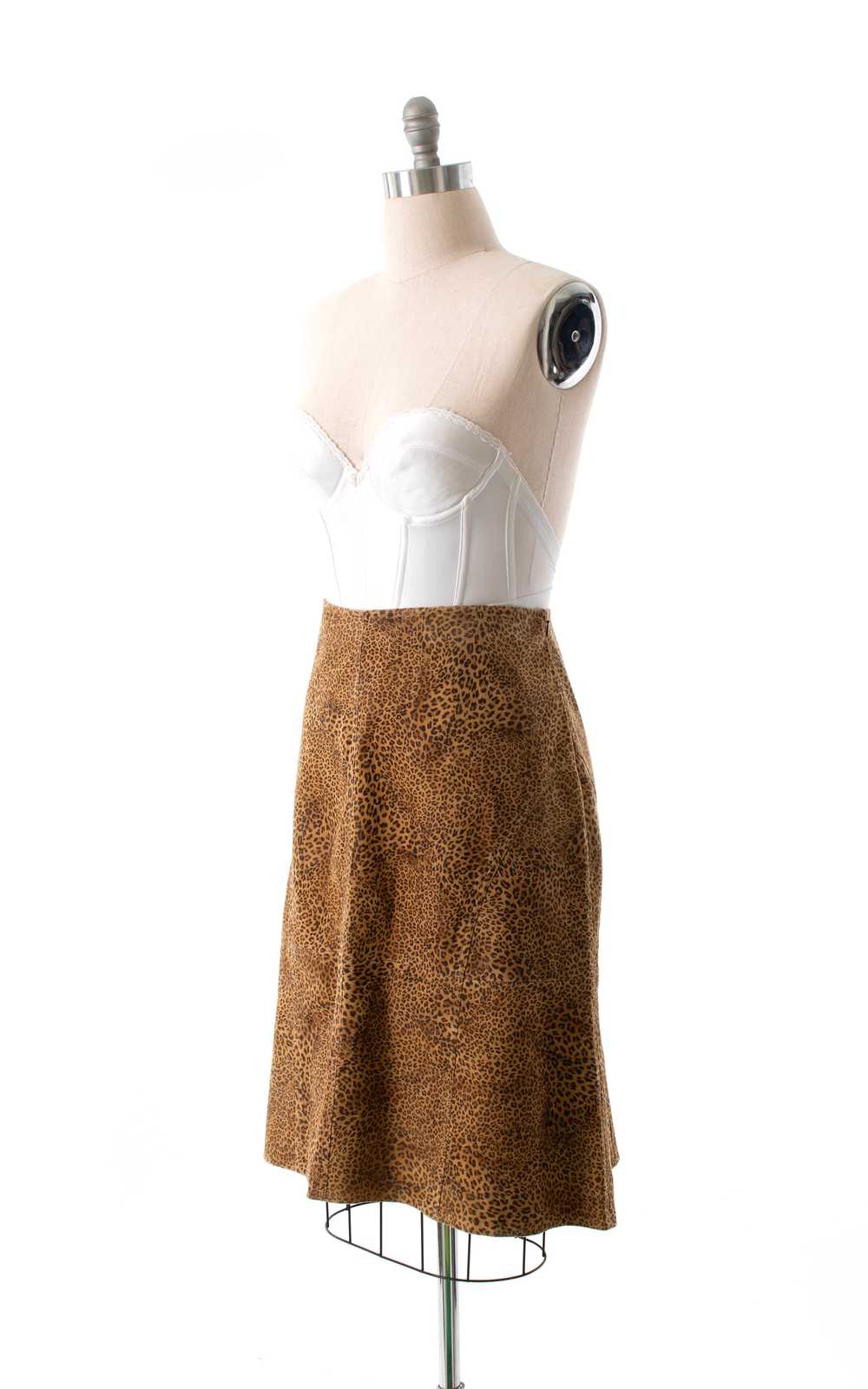 NEW ARRIVAL || 1980s Suede Leopard Print Skirt | … - image 3