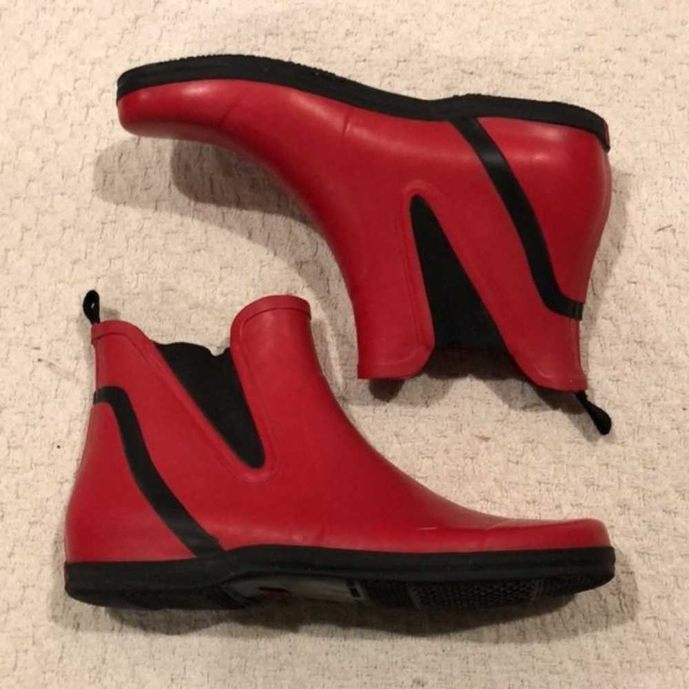 Andre Assous Chelsea Style Red Rain Boots Size 8 - image 4