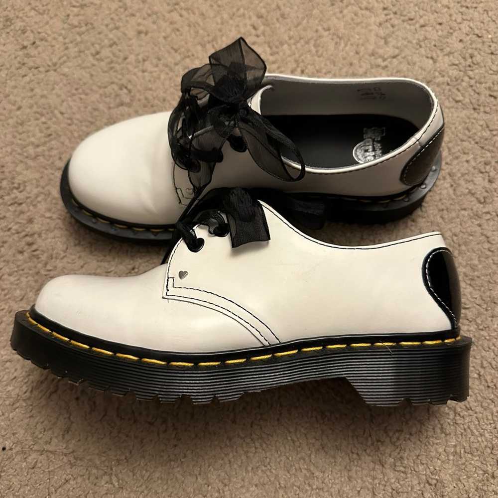 Dr. Martens 1461 HEARTS SMOOTH & PATENT LEATHER O… - image 8