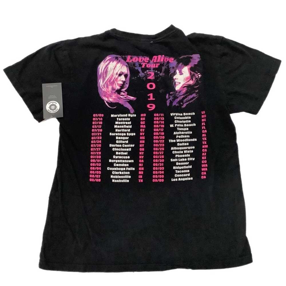 Vintage 2019 Heart Love Alive Tour t-shirt - image 2