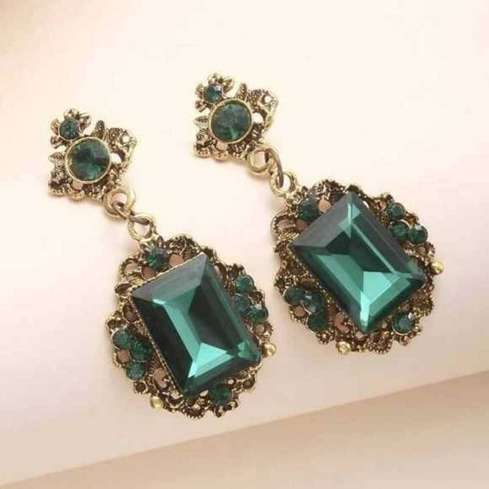Earrings vintage emerald green - image 3