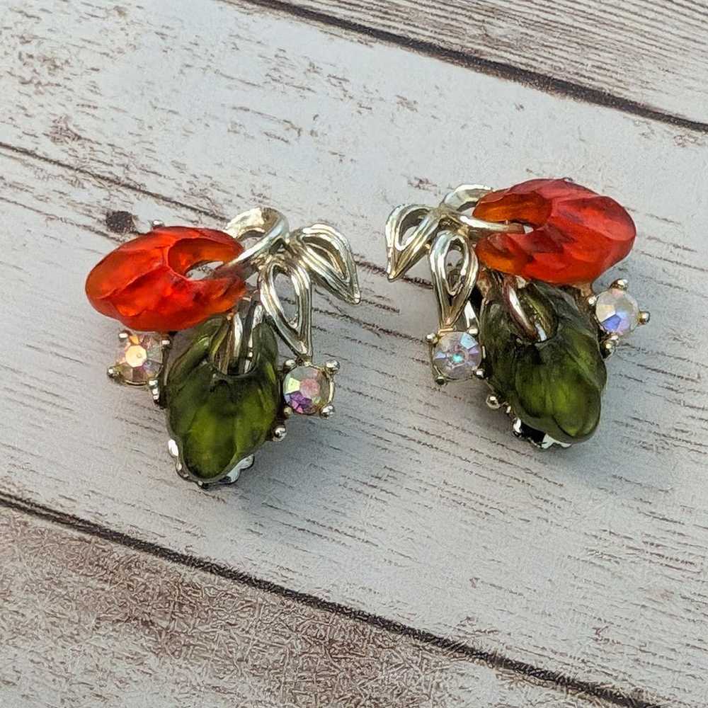 Vintage Clip On Earrings Leaf Like Orange & Green… - image 4