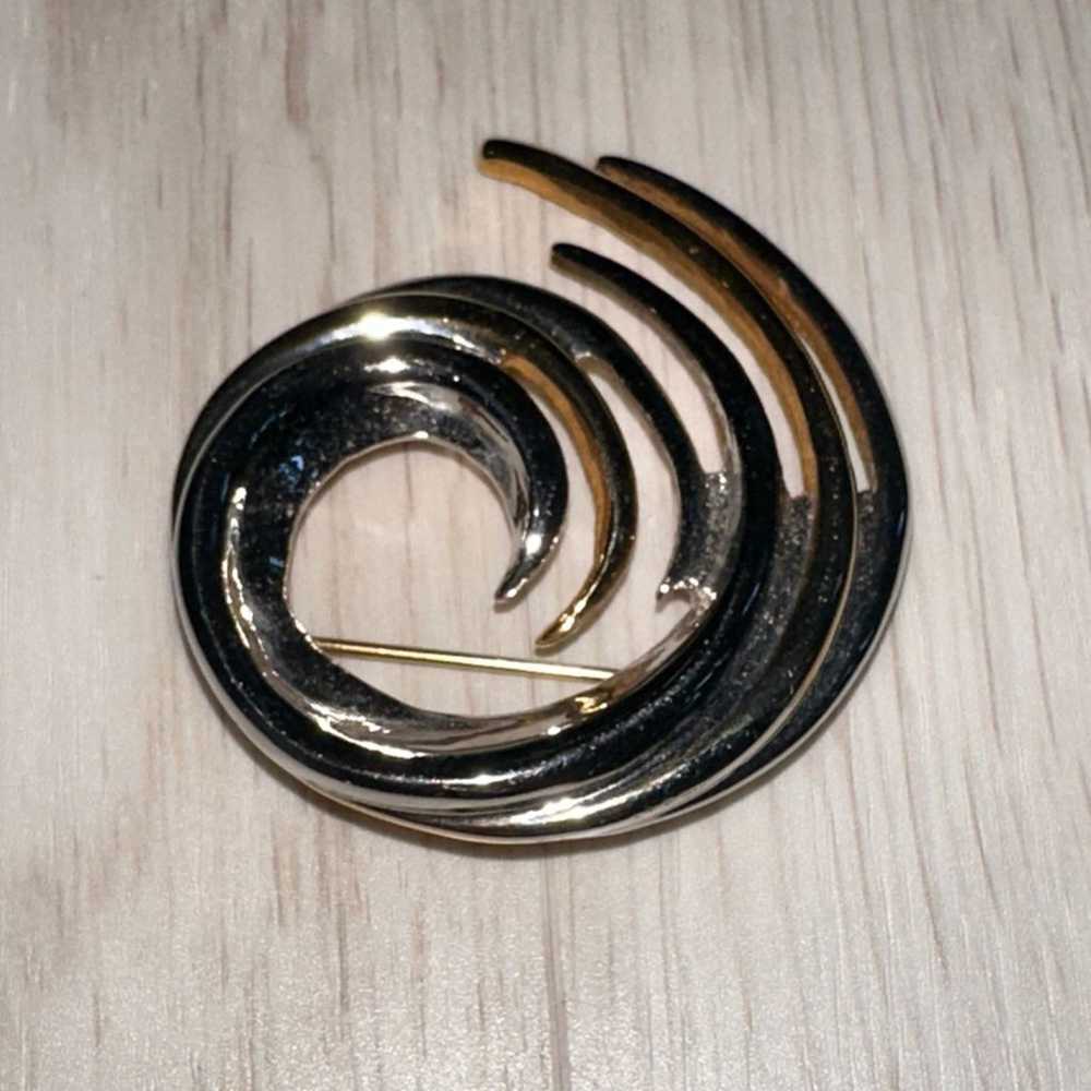 Vintage Swirl Wave SILVER/gold Tone Classy Brooch… - image 7