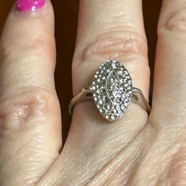 10 K white Gold size 6 vintage diamond ring - image 1