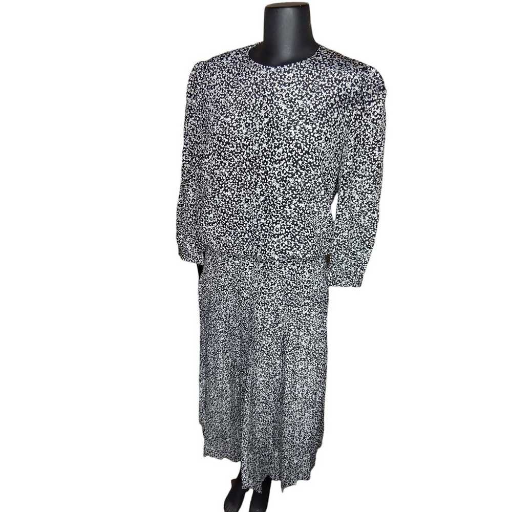 Vintage Leslie Fay Modest Midi Dress sz 8 - image 1