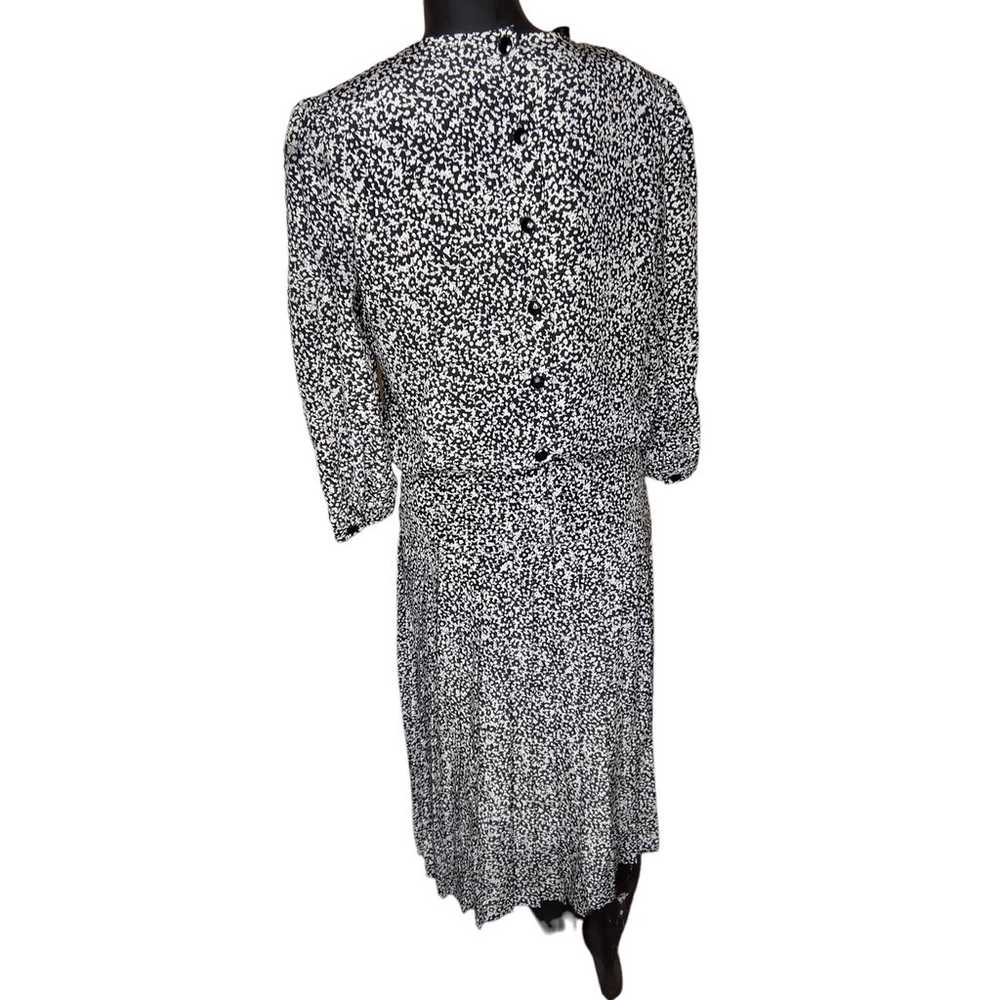 Vintage Leslie Fay Modest Midi Dress sz 8 - image 2