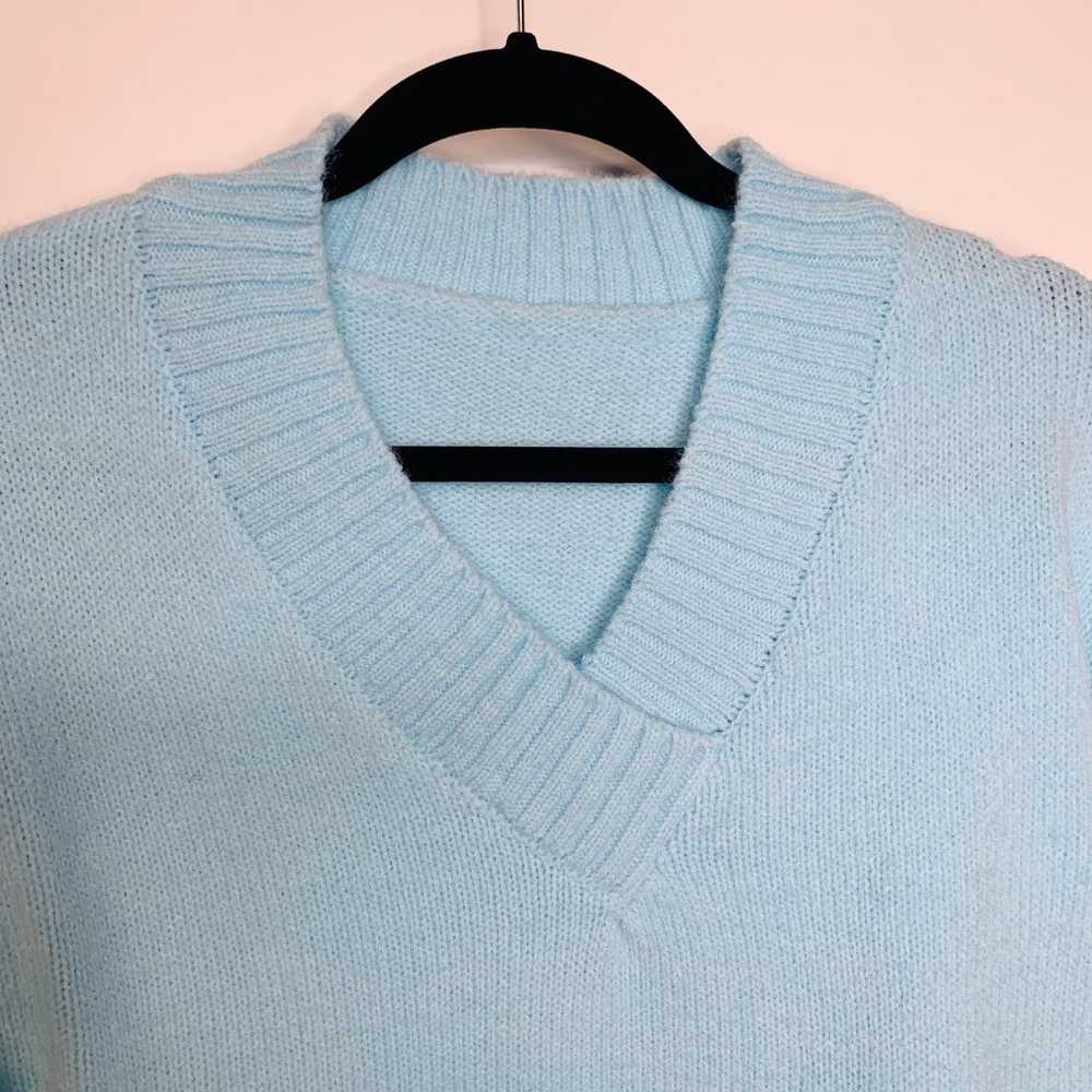 Vintage Baby Blue White V Neck Sweater?80s ? Medi… - image 3