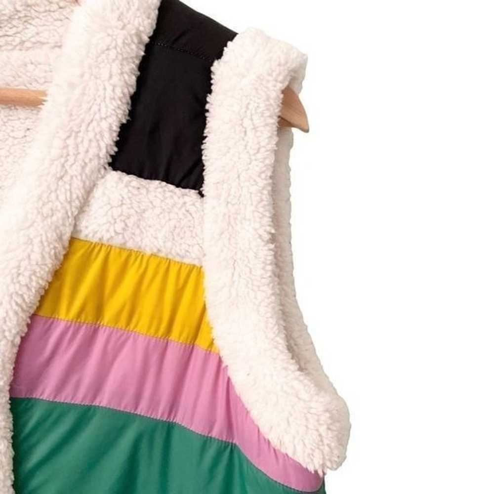 NEW Urban Outfitters BDG Nylon Sherpa Retro Vest … - image 9