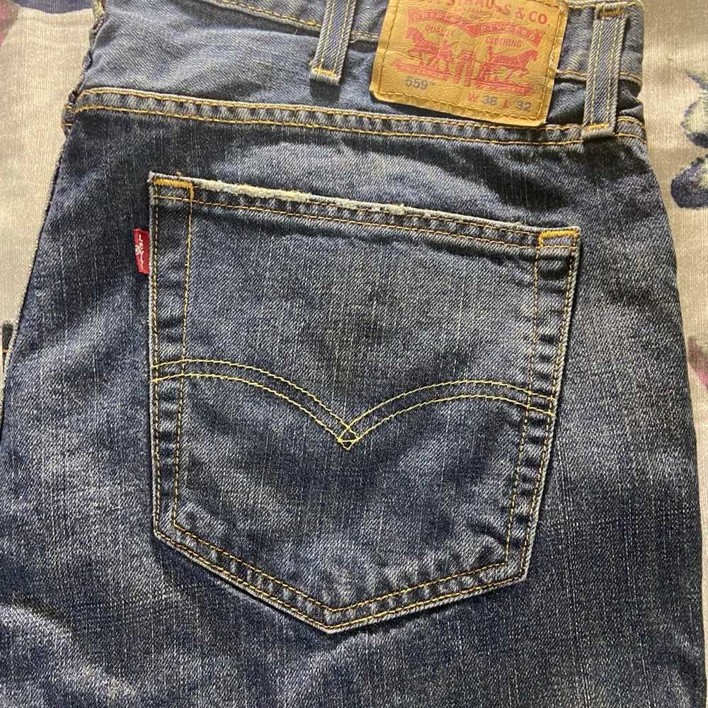 Men’s Levi’s 559 Relaxed Straight Jeans 38W 32L - image 2