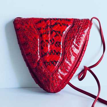 80s Red Snakeskin Leather Triangle Crossbody Purs… - image 1