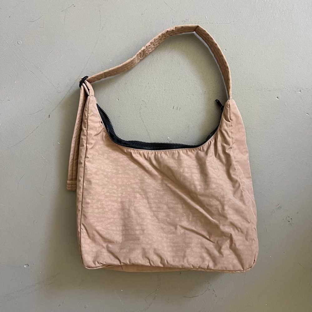 Baggu regular nylon shoulder bag in taupe - image 2