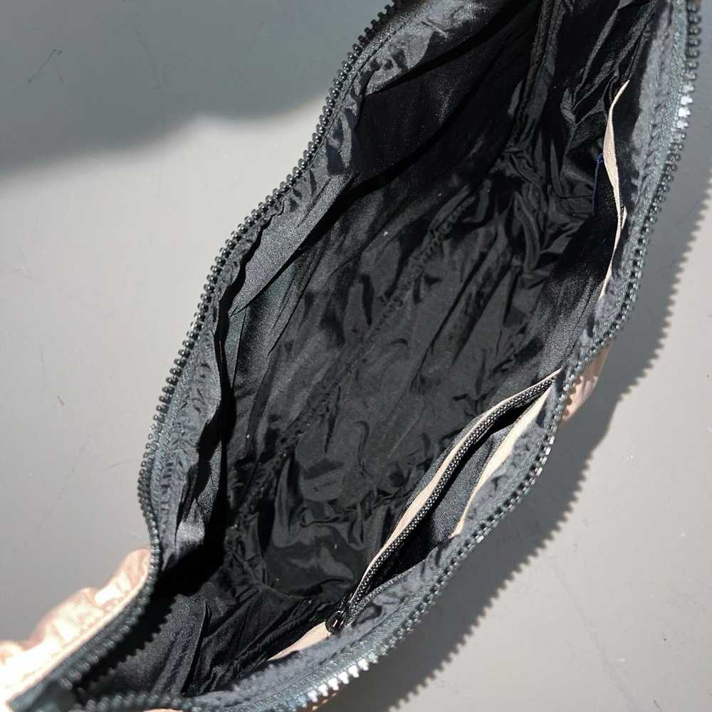 Baggu regular nylon shoulder bag in taupe - image 4