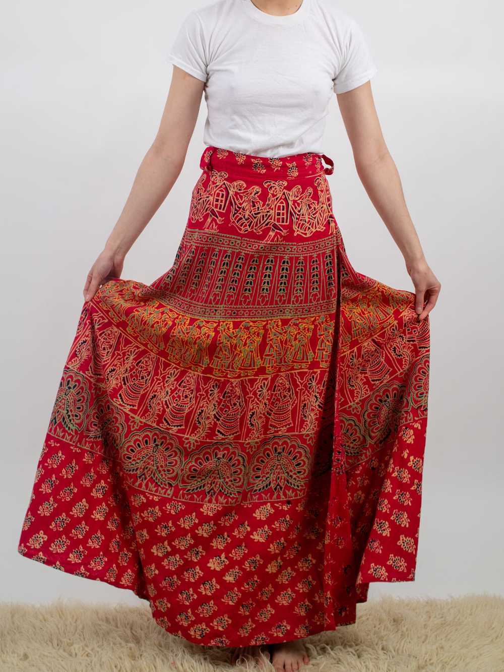 1970s Indian Cotton People Print Maxi Wrap Skirt - image 2
