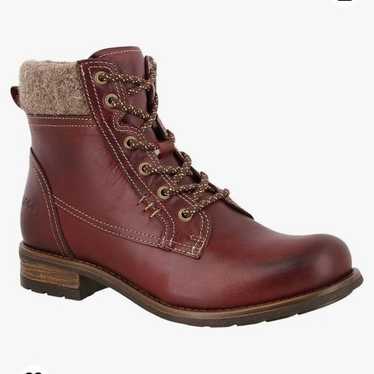 Taos Cutie Deep Red Ankle Boots