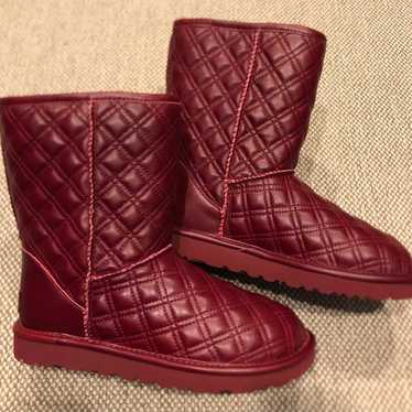 UGG  Quilted Genuine Shearling Lined Bootie NWOT