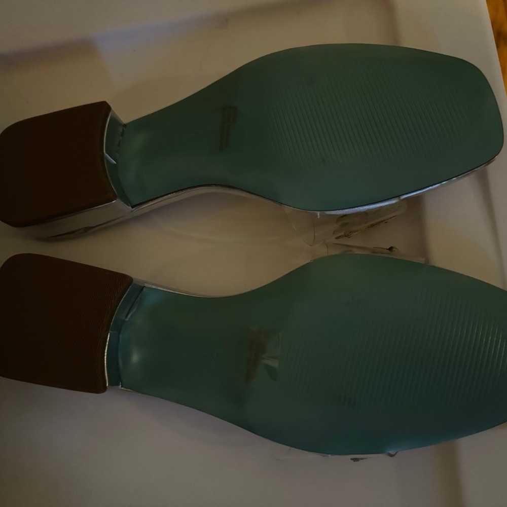 Betsy Johnson Honeymoon sandals - image 4
