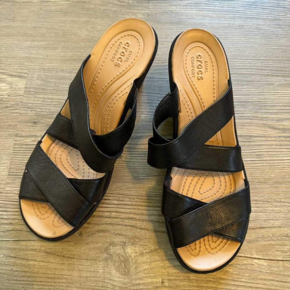 Crocs Wedge Slide Sandals Women’s Size 11 Black S… - image 4