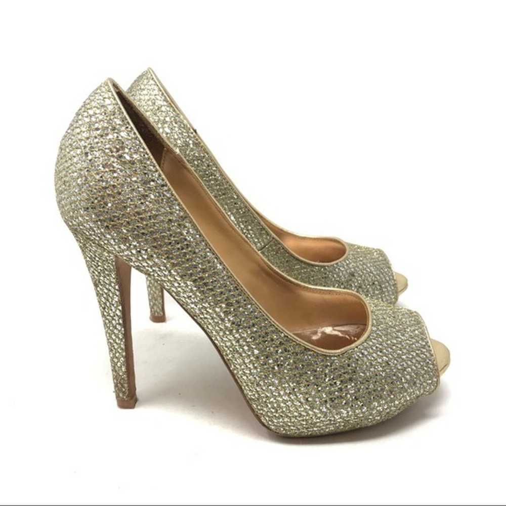 Badgley Mischka 6 Gold Humbie Pumps - image 3