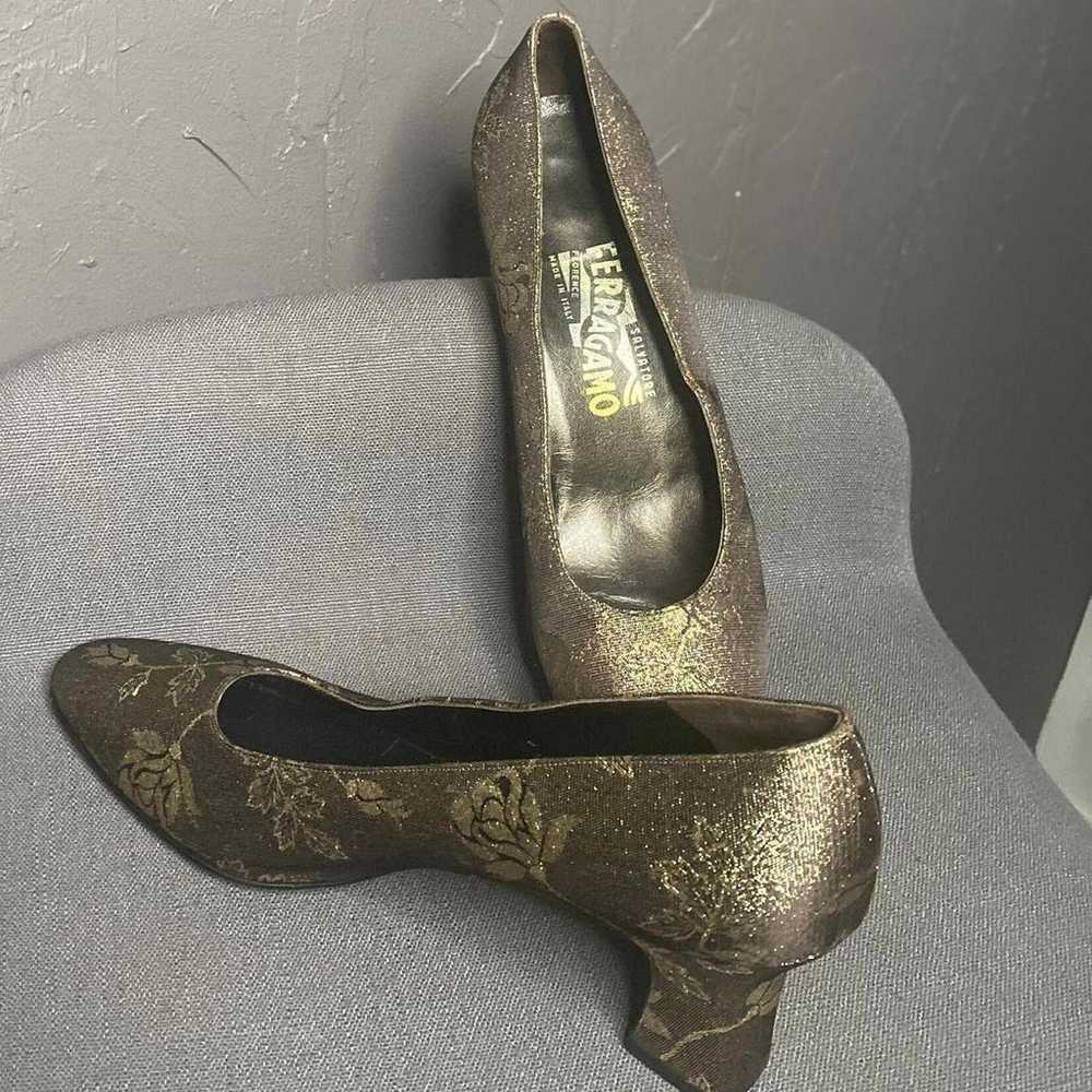 Salvatore Ferragamo Gold Fabric Covered Pumps siz… - image 2