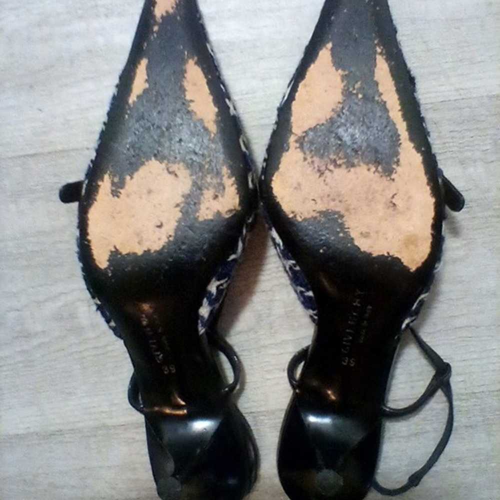 Givenchy Kitten Heels. 39.  (B3) - image 12