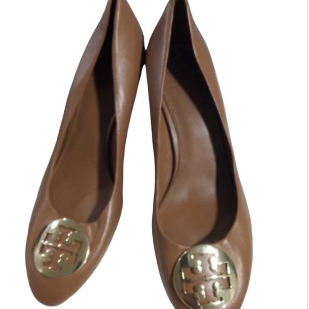 Tory Burch Claire Wedge Closed Toe Calf Leather B… - image 3