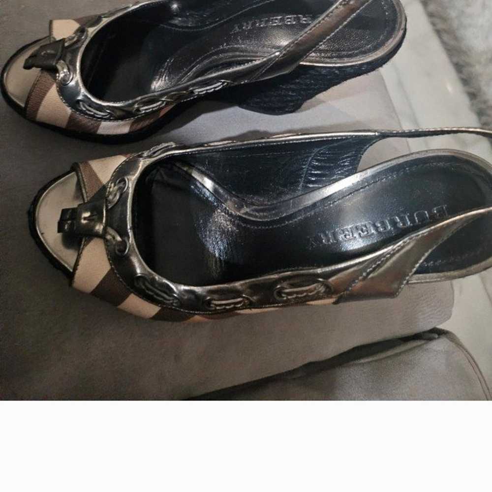 Burberry wedges size 39 - image 3