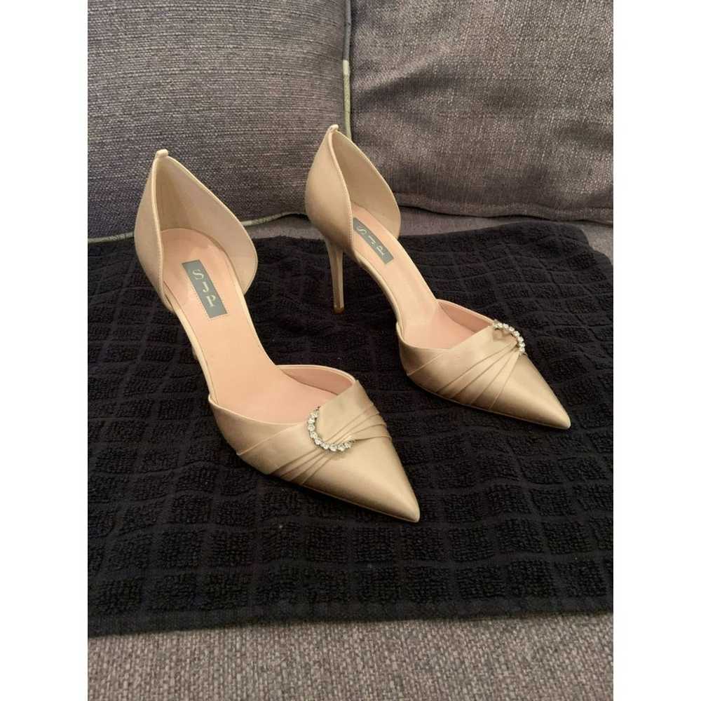 SJP by Sarah Jessica Parker Satin Gold Heels Size… - image 3