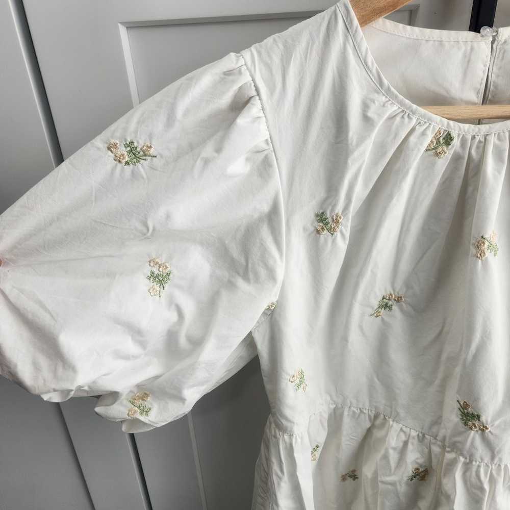 Moodie White Embroidered Poplin Midi Dress Puff S… - image 4